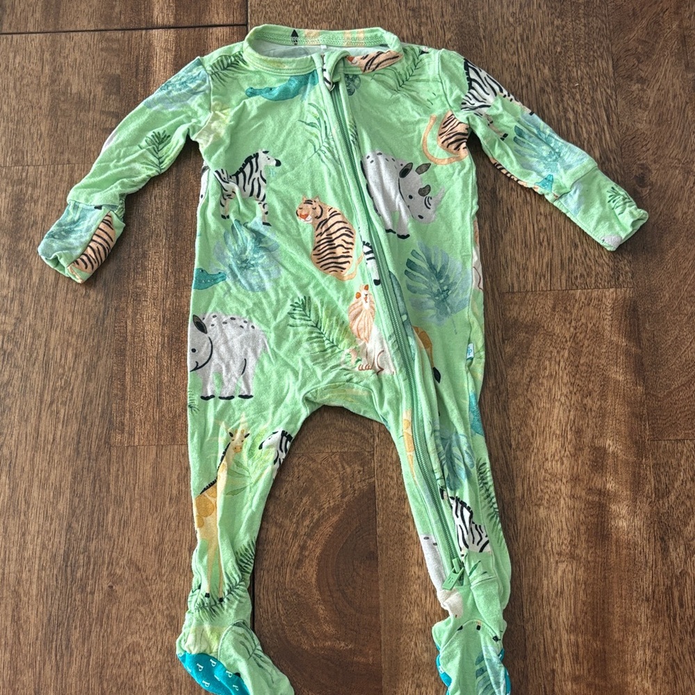 Wildlife Green Baby Convertible Sleeper| Posh Peanut